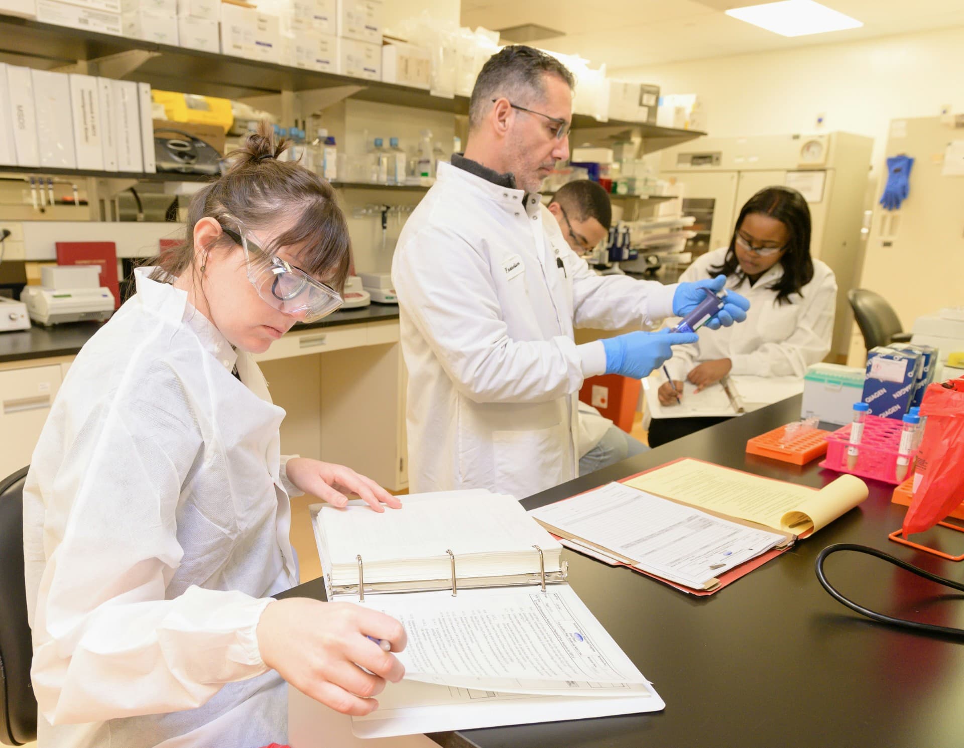 students doing research